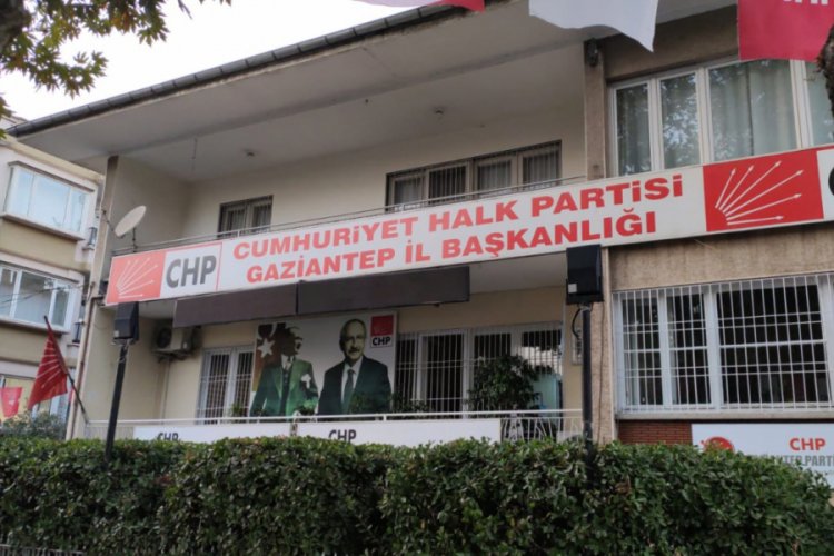 CHP gençlik kolları üyeleri arasında bıçaklı kavga