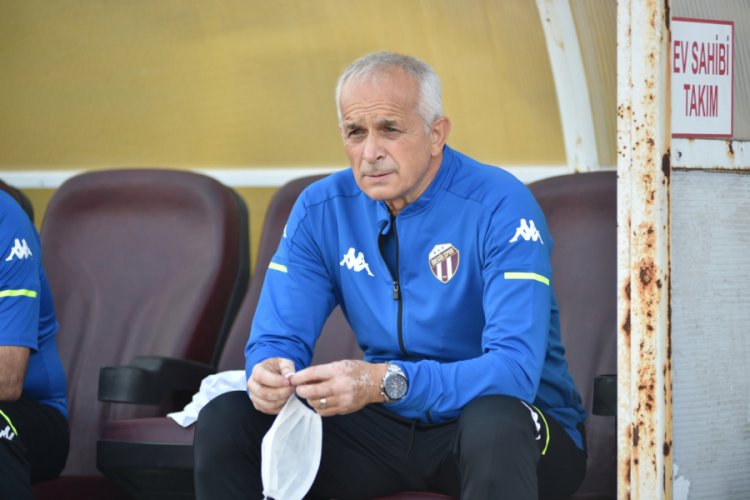 İnegölspor Osman Özdemir ile yollarını ayırdı