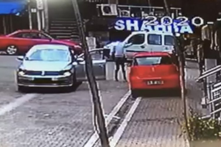 Araçtan inen saldırgan kurşun yağdırdı