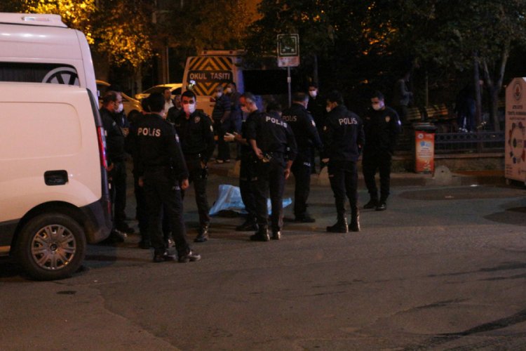 Sokak ortasında intihar etti