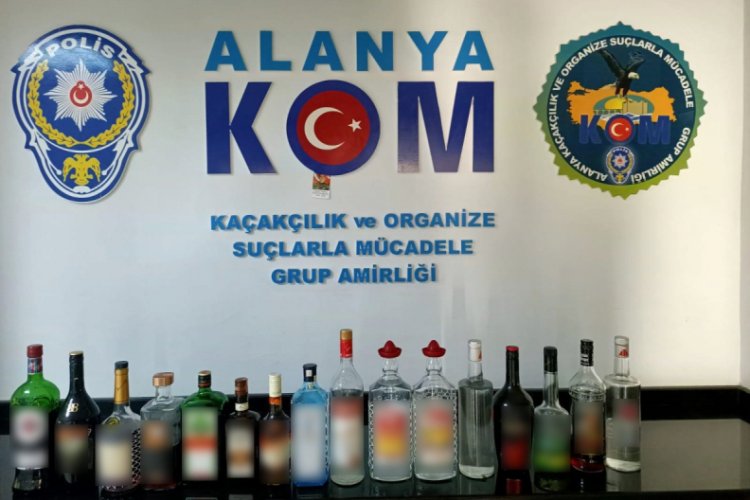 Antalya'da restorana kaçak içki baskını