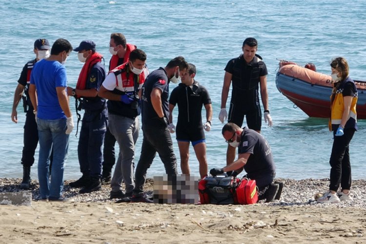 Mersin'de denizde kadın cesedi bulundu