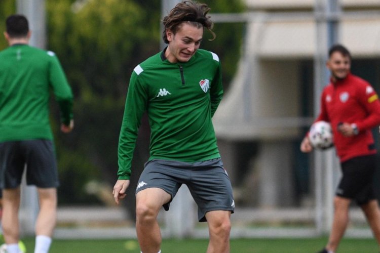 Bursaspor kampa girdi