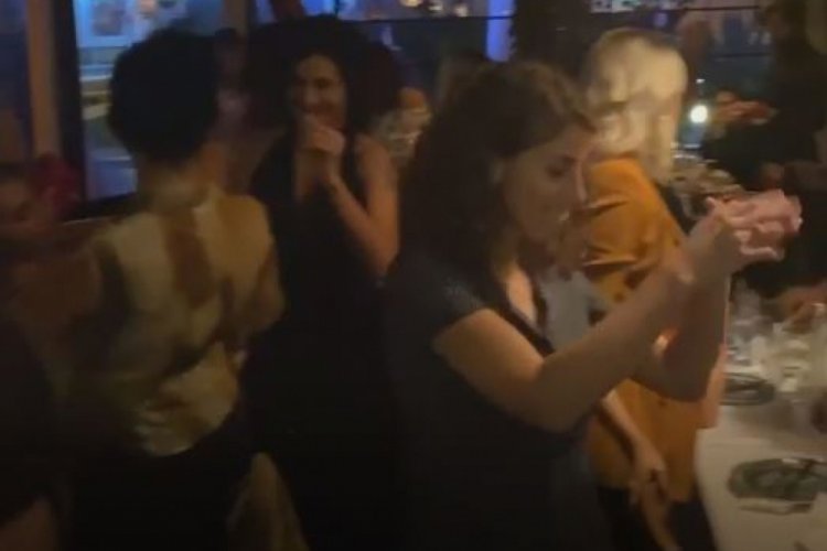 Dansözlü korona eğlencesi