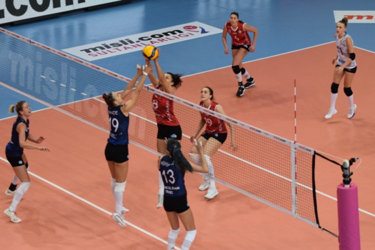 Nilüfer'in sultanları gülümsetmeye devam ediyor