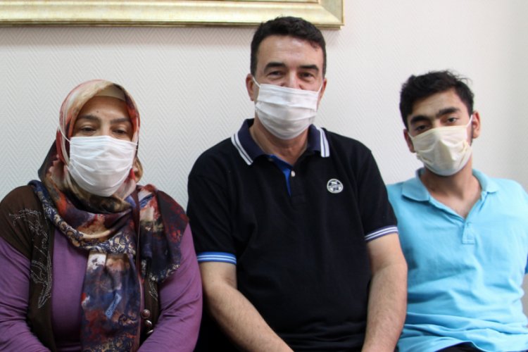Kollarını kaybeden Samet, protezle hayata dokunmak istiyor