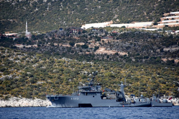 Türk savaş gemileri, Akdeniz'de bekliyor