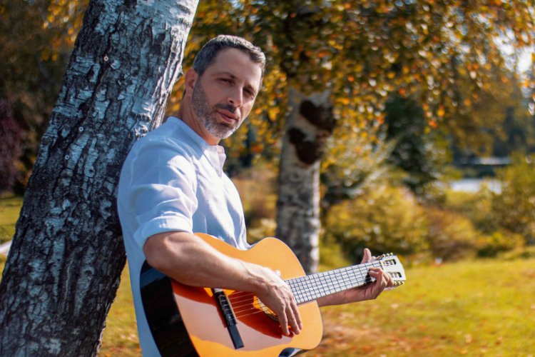 Musa Hoyrat'tan yepyeni şarkı