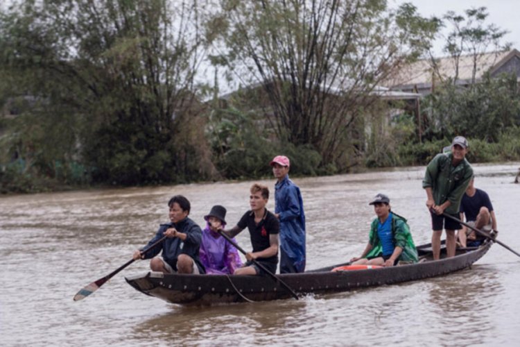 Vietnam'da aşırı yağışların yol açtığı afetlerde ölenlerin sayısı 105'e yükseldi