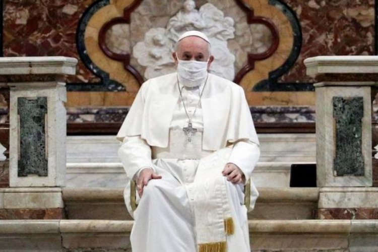 Papa Francis ilk kez maske ile görüntülendi