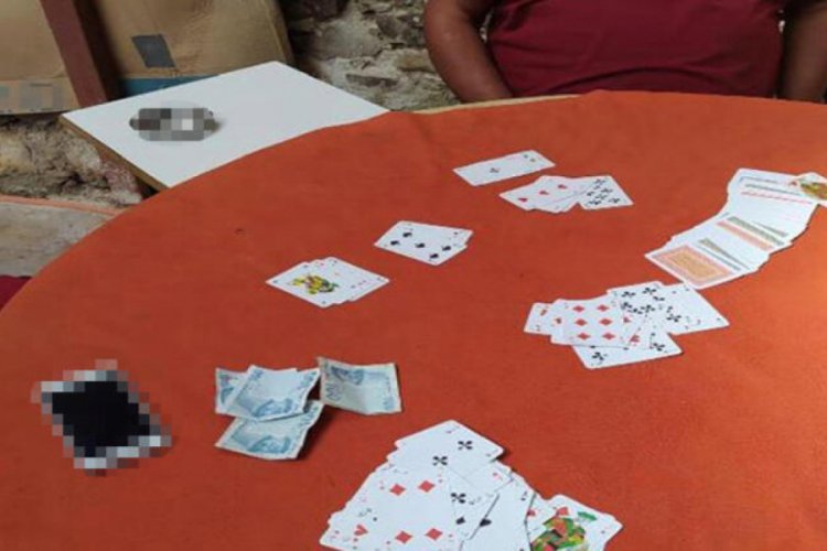 Kumar oynayan 5 kişiye 6 bin 125 TL ceza