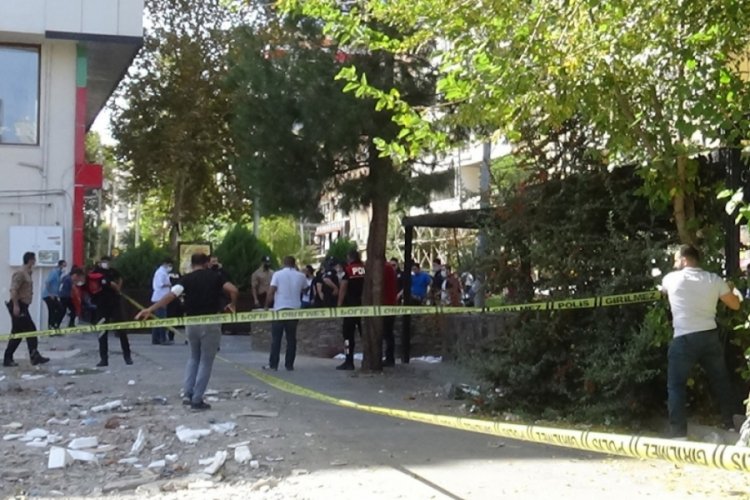 Ablasını öldürüp polise teslim oldu