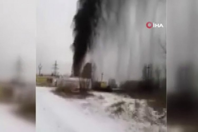 Rusya'da petrol boru hattı patladı