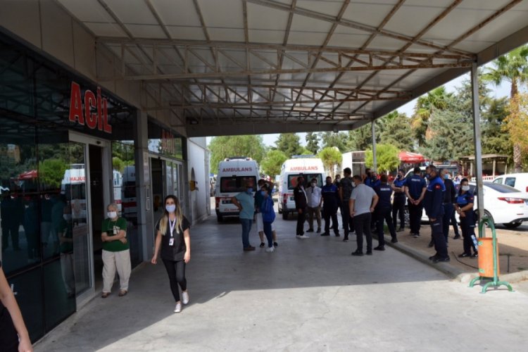 Seyyar satıcı zabıta müdürünü bıçakladı