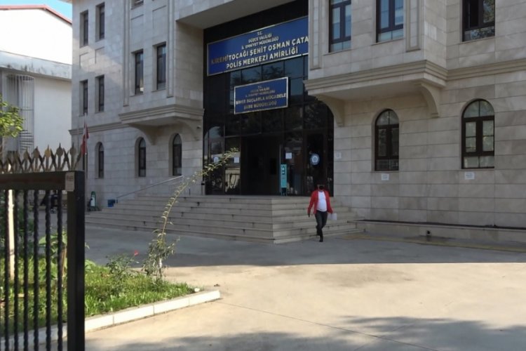 Yağmur Aşık, Erdi Sungur hakkında uzaklaştırma kararı aldırdı