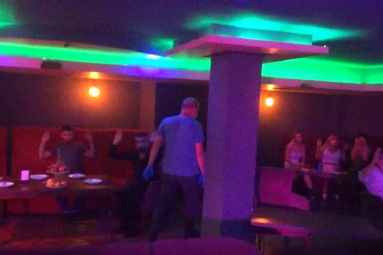 Gece yarısından sonra açıyorlardı! Polis baskın yaptı