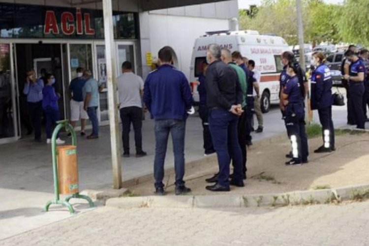 Zabıta Müdürü, tartıştığı seyyar satıcı tarafından bıçaklandı