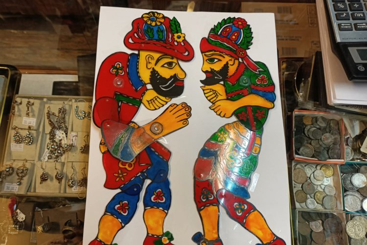Bursa'da Karagöz ve gölge oyununu yaşatmaya çalışıyorlar! (ÖZEL HABER)