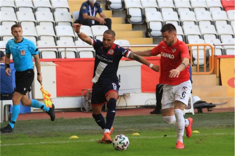 Antalyaspor'da kulübe hamlesi azaldı