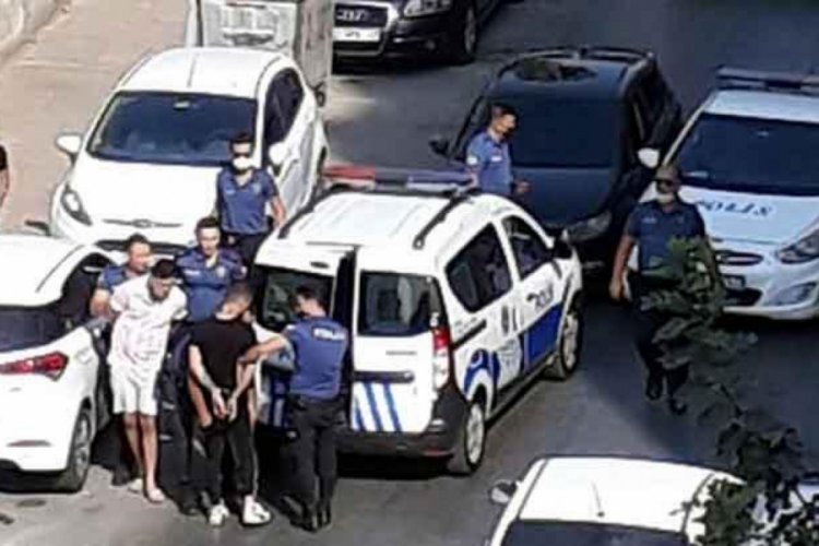 Terörden aranan şüpheli, 'dur' ihtarından kaçan otomobilden çıktı!