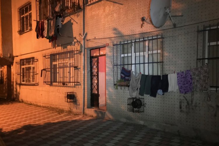 Görme engelli adam karısını defalarca bıçakladı