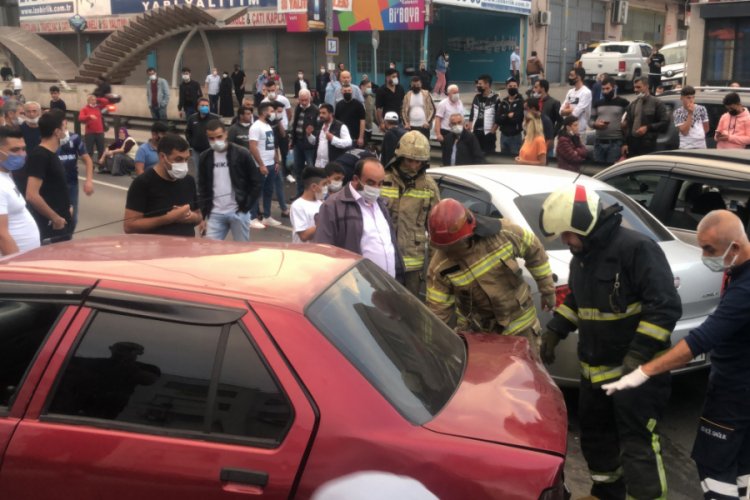 Bursa'da feci kaza: 1'i çocuk 4 yaralı