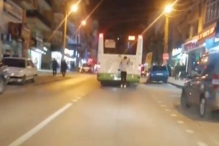Bursa'da ölümüne yolculuk kameraya yansıdı