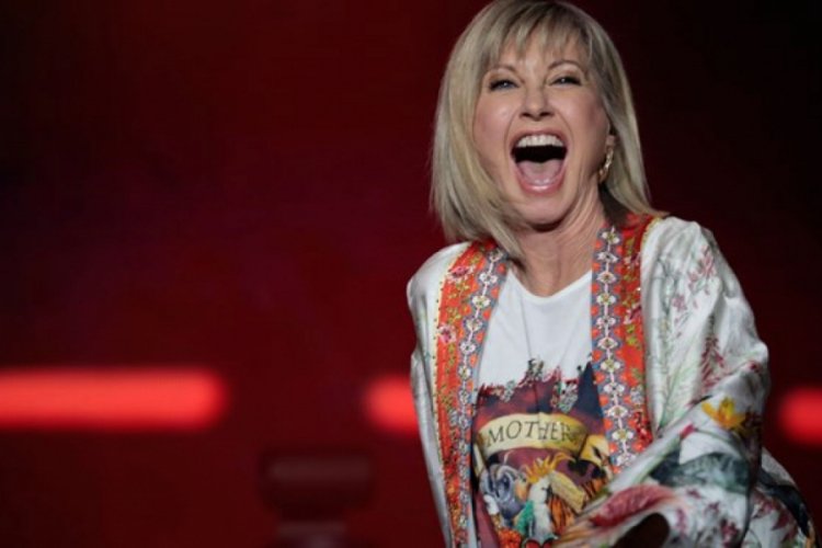 Olivia Newton-John: Kanseri bir kez daha yeneceğim