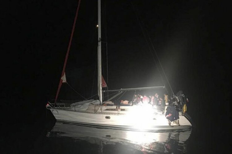 Muğla'da 12 kaçak göçmen ve 2 organizatör yakalandı