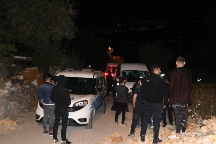 Pencereden bakarken pompalı tüfekle öldürüldü!