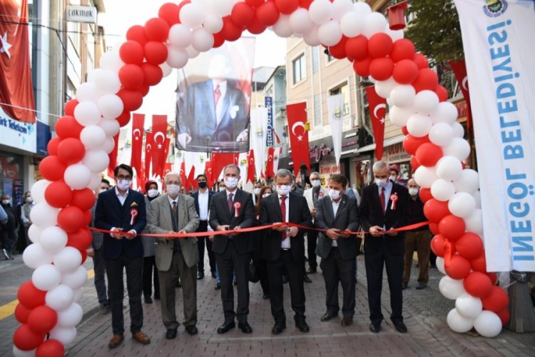 Bursa İnegöl'de Cumhuriyet sergisi açıldı