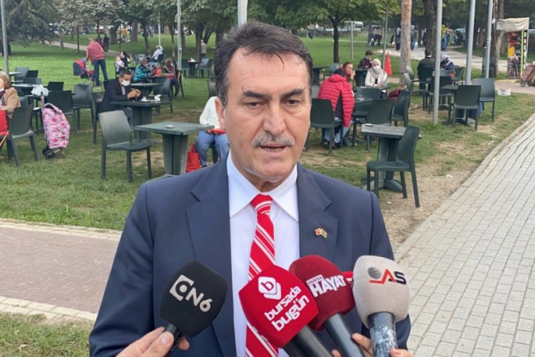 Bursa'da Osmangazi Belediyesi'nden 97. yıla özel 97 bin bayrak