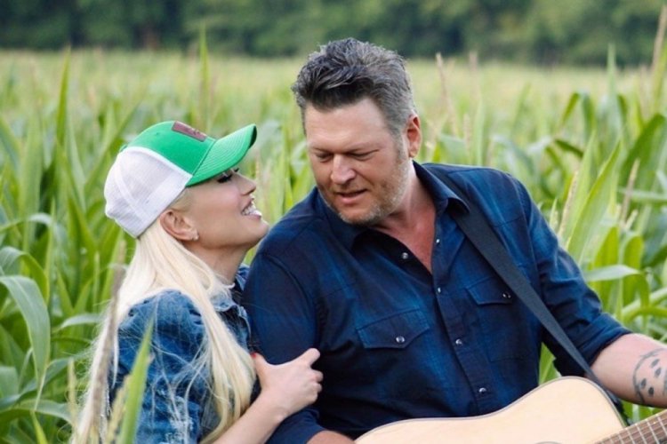 Gwen Stefani ile Blake Shelton'dan evlilik yolunda ilk adım