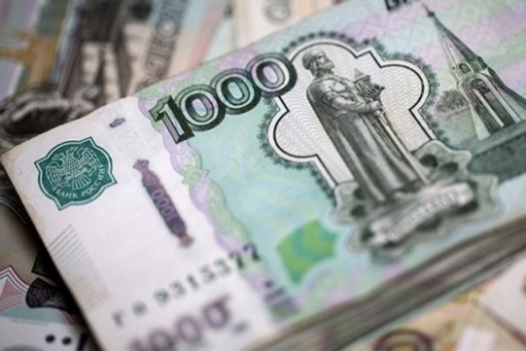 Rus rublesi düşüşe geçti