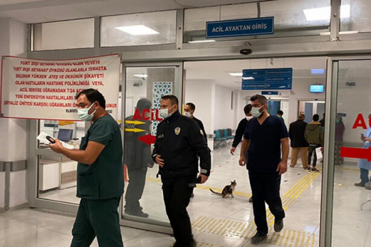 Maske uyarısı yapan sağlık çalışanını darp eden kişi gözaltına alındı