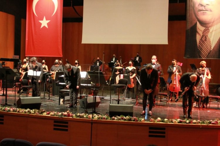 Bursa Bölge Devlet Senfoni Orkestrası'ndan 97. yıl konseri