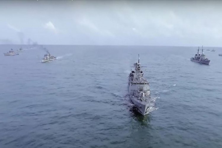Bangladeş'ten Türk firmalara 'helikopter gemisi' daveti