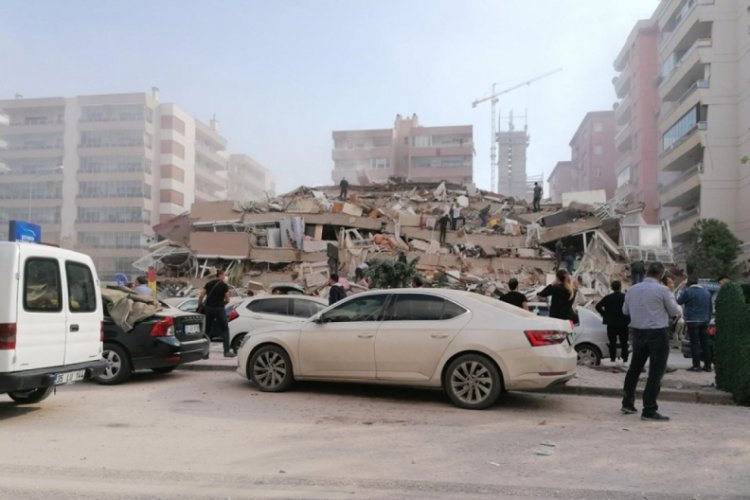 Gürleyen Otel'in sahibi: Evleri hasar gören vatandaşlarımız otelimizde ücretsiz konaklayabilir