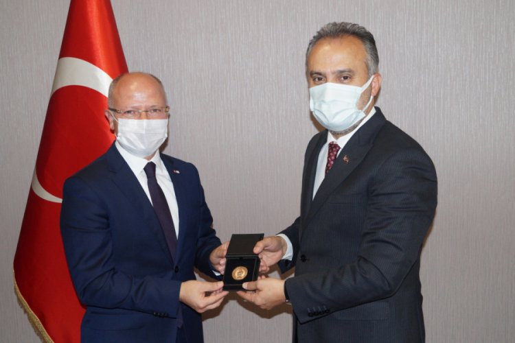 Bursa Büyükşehir Belediye Başkanı Aktaş: Türk Kızılay dünyaya örnek oluyor