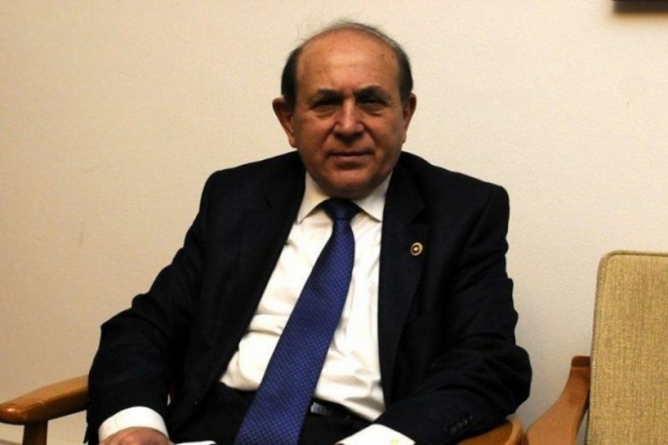 Burhan Kuzu hayatını kaybetti