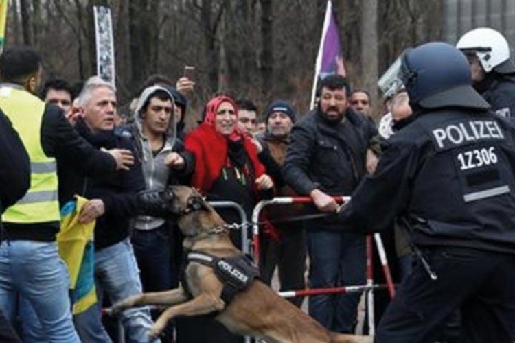 Berlin'de PKK'lı grup esnafa saldırdı