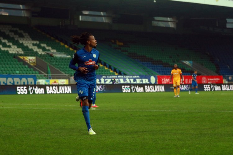 Loic Remy hem kazanıyor, hem kazandırıyor