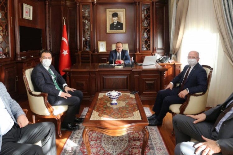 Bursa Valisi Canbolat: İyilik hareketinin önemi zor günlerde bir kez daha ortaya çıkıyor