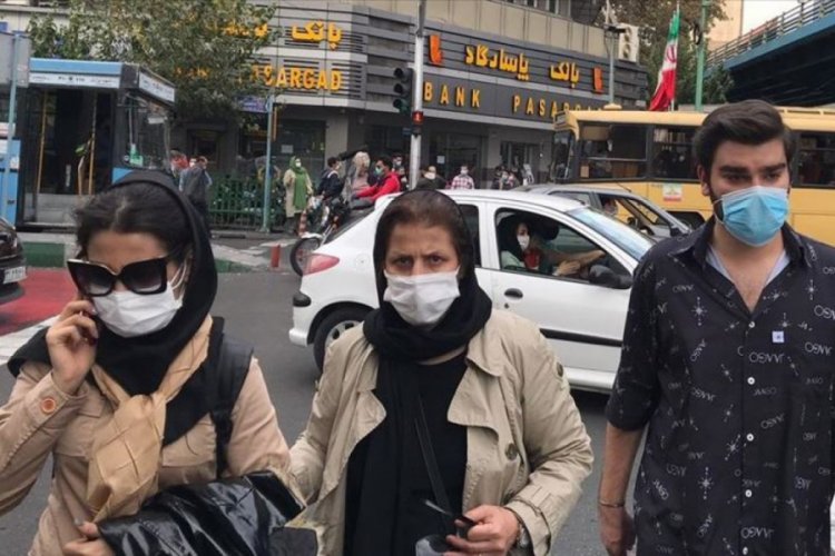 İran'da son 24 saatte 440 kişi Kovid-19'dan hayatını kaybetti