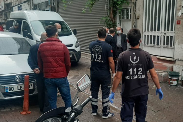Genç sağlık memuru evinde ölü bulundu