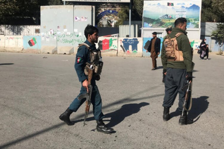 Afganistan'da üniversiteye silahlı saldırı