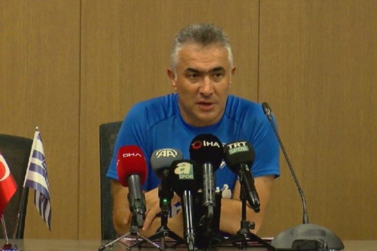 Kasımpaşa, teknik direktör Mehmet Altıparmak ile yolları ayırdı