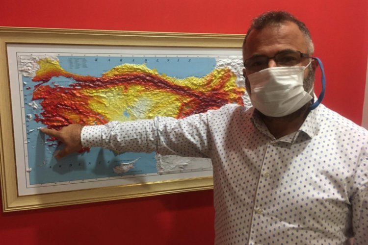 Doç. Dr. Irmak: Hasarlı evlere girmeyin ana artçı henüz olmadı