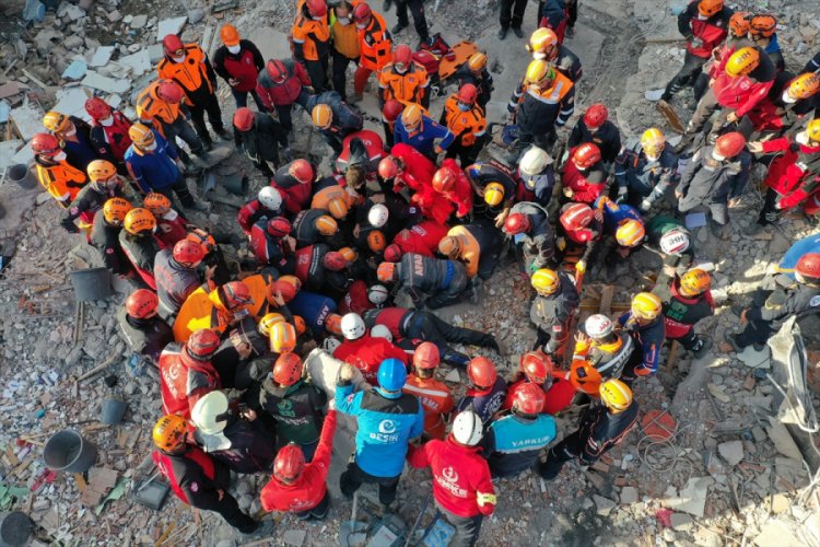 İşte İzmir'deki felaketin isimsiz kahramanları