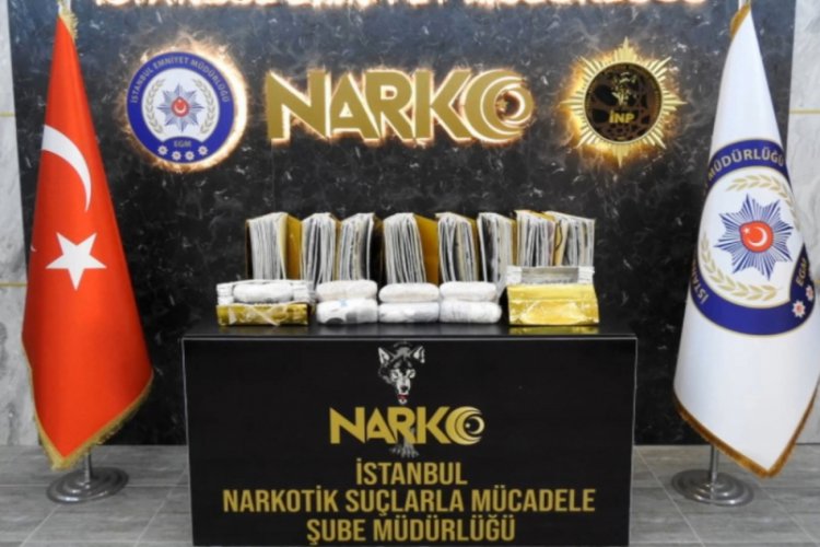 Yurt dışına kargo ile uyuşturucu hap sevkiyatı polise takıldı